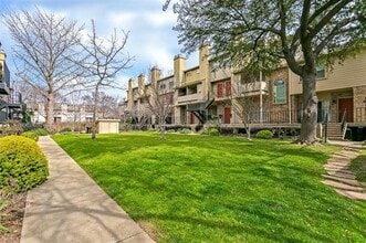 5740 Martel Ave in Dallas, TX - Building Photo - Building Photo