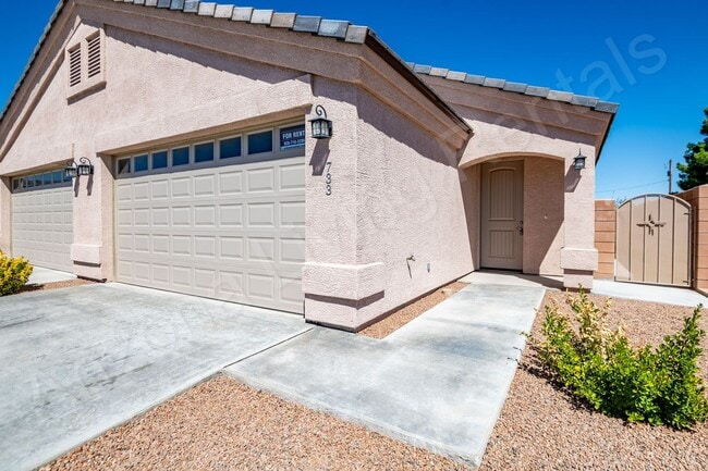 733 Pala Mesa Dr in Kingman, AZ - Building Photo - Building Photo