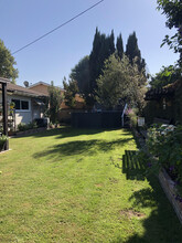 10304 Cliota St in Whittier, CA - Foto de edificio - Building Photo