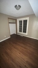 1004 College Ave in Davenport, IA - Building Photo - Interior Photo