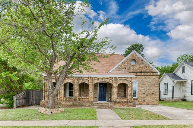 property at 3104 Forest Ave