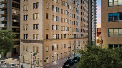 222 W Rittenhouse Sq, Unit 1805 in Philadelphia, PA - Building Photo - Building Photo