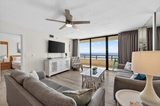 3859 S Atlantic Ave in Daytona Beach Shores, FL - Building Photo - Building Photo