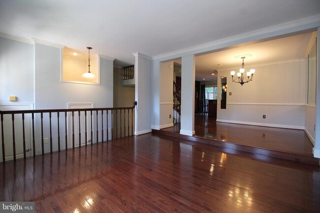 property at 8027 Merry Oaks Ct