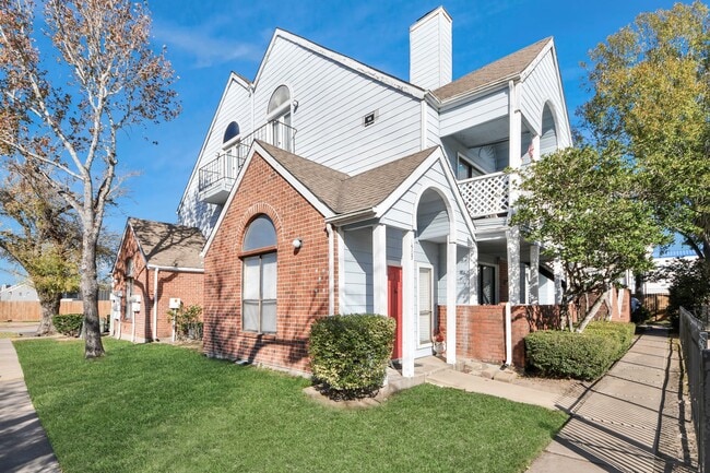 property at 14550 Fonmeadow Dr