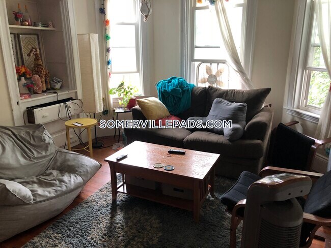 380 Washington St-Unit -2 in Somerville, MA - Building Photo - Building Photo