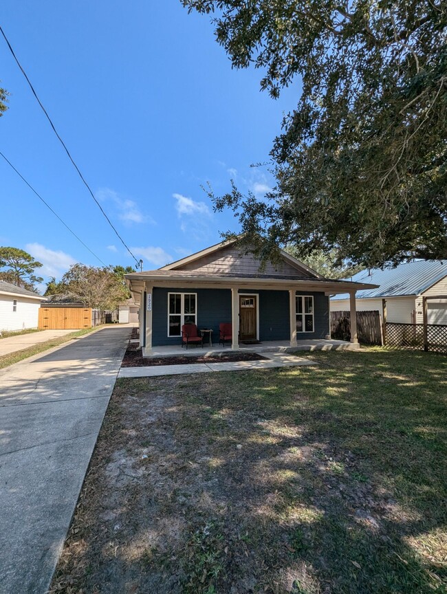 1920 Esplanade St in Navarre, FL - Building Photo - Building Photo