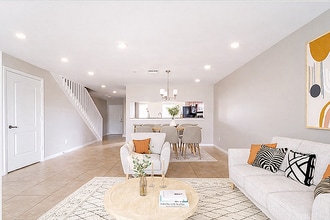 Amberton Luxury Townhomes in Naples, FL - Foto de edificio - Building Photo