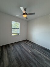 615 SE 8th St in Cape Coral, FL - Building Photo - Building Photo