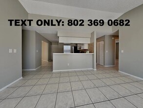 4 Dunlin Way in Portsmouth, NH - Building Photo - Building Photo