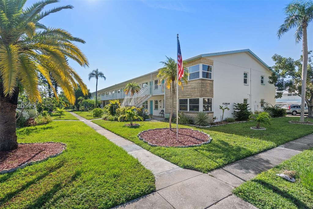 5855 18th St N in St. Petersburg, FL - Building Photo