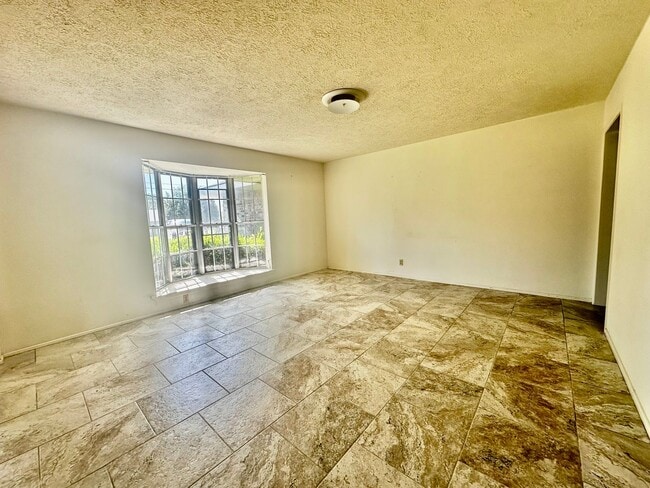104 Oakview Dr in Kerrville, TX - Building Photo - Building Photo