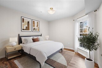 690 NJ-23 in Wayne, NJ - Foto de edificio - Building Photo