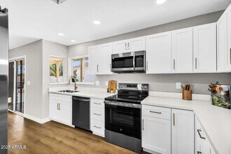 25810 S Boxwood Dr in Sun Lakes, AZ - Building Photo - Building Photo