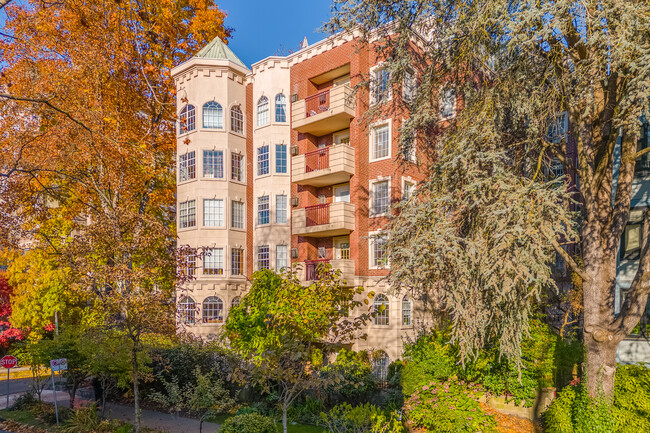 The Stafford in Vancouver, BC - Building Photo - Building Photo