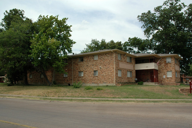 Evita Apartments in Dallas, TX - Foto de edificio - Building Photo