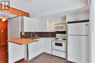 231 Goulding Ave in Toronto, ON - Building Photo - Building Photo