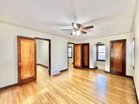 1335 Blaine Ave in Janesville, WI - Building Photo