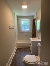 904 Harrill St in Charlotte, NC - Building Photo - Building Photo