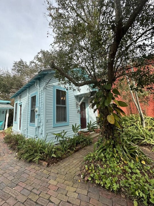 169 Oneida St, Unit 169.5 in St. Augustine, FL - Building Photo
