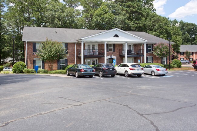 Vinings RiverVue in Atlanta, GA - Foto de edificio - Building Photo