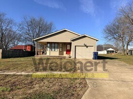 605 N 3rd St in Marmaduke, AR - Building Photo
