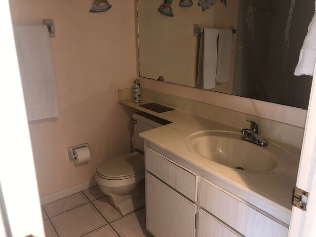 15770 Windward Way Cir, Unit 2205 in Ft. Myers, FL - Building Photo - Building Photo