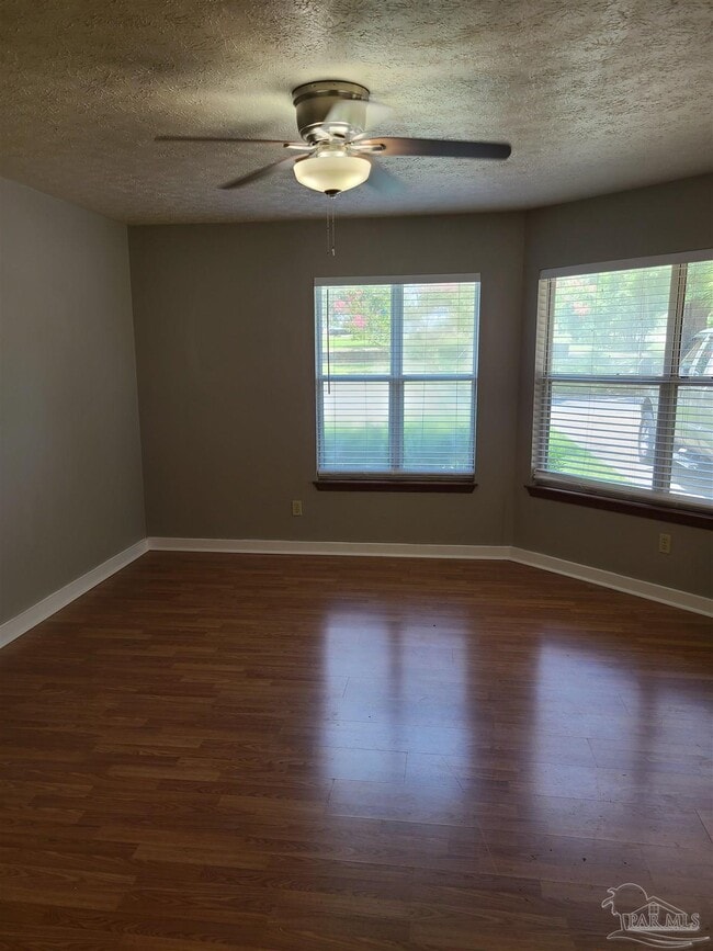 923 E La Rua St in Pensacola, FL - Building Photo - Building Photo