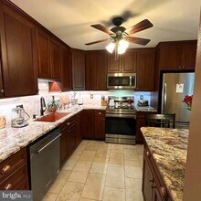 171 Madison Ct in Southampton, PA - Foto de edificio - Building Photo