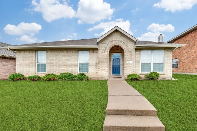 property at 1611 Venus Dr E