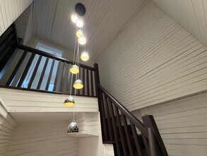 473 Amity Rd in Woodbridge, CT - Foto de edificio - Building Photo