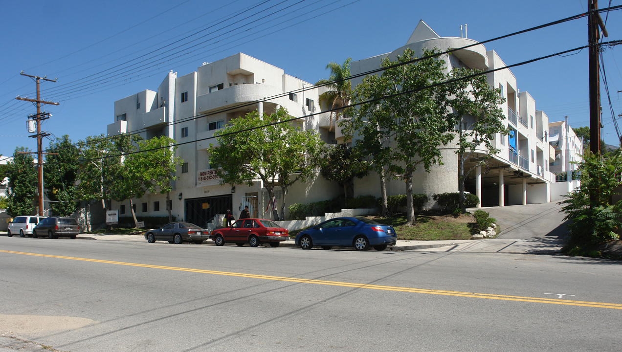 Tujunga Villas Apartments in Tujunga, CA - Foto de edificio