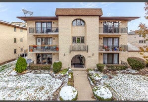 9535 S 53rd Ave, Unit 3S in Oak Lawn, IL - Building Photo