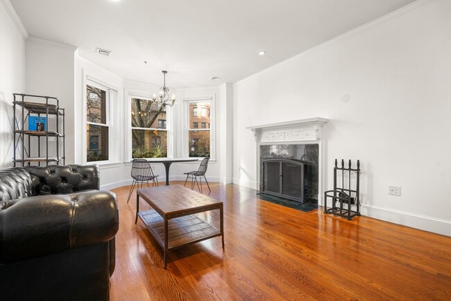 property at 402 Marlborough St