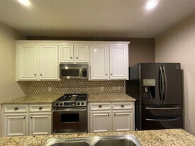 1718 Elgin St in Houston, TX - Building Photo