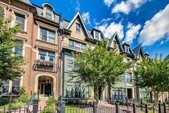 10821 Symphony Park Dr in North Bethesda, MD - Building Photo - Building Photo