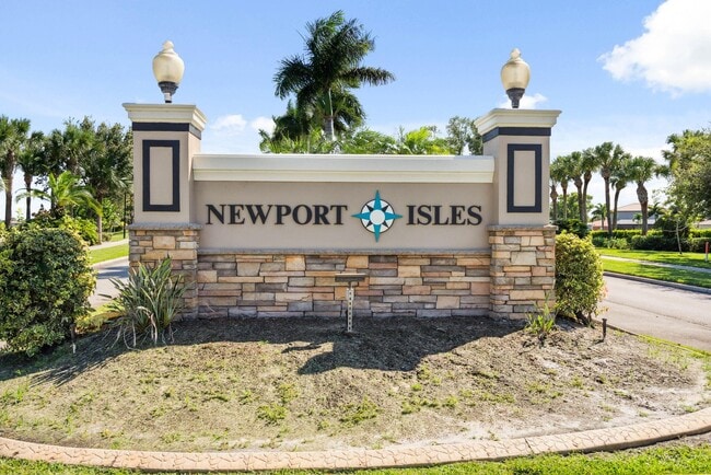 2125 SW Cape Cod Dr