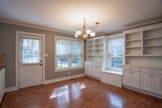 42 Thornhill Dr in Sherwood, AR - Building Photo - Building Photo