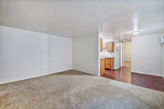 1221 N Clarkson St in Denver, CO - Foto de edificio - Building Photo