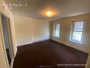 831 N 7th St-Unit -2 in Allentown, PA - Building Photo - Building Photo