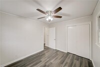 604 Fayetteville Rd photo'