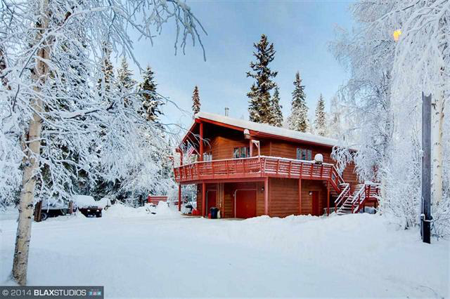 3524 Hoonah Dr in North Pole, AK - Building Photo