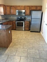 1906 W University Dr in Portales, NM - Building Photo - Building Photo