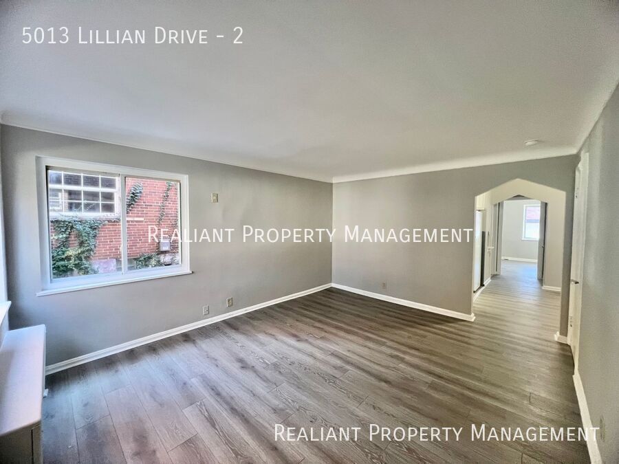 5013 Lillian Dr in Cincinnati, OH - Building Photo