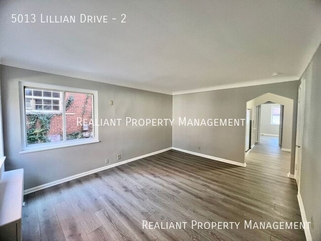 property at 5013 Lillian Dr