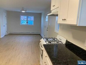76 Grant St in Fairview, NJ - Building Photo - Building Photo
