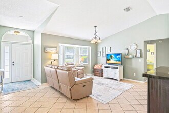 4029 57th Terrace in Vero Beach, FL - Building Photo - Building Photo