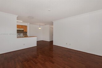 714 NW 103rd Terrace in Pembroke Pines, FL - Building Photo - Building Photo