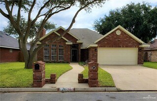 16 Wisteria Ave in McAllen, TX - Building Photo