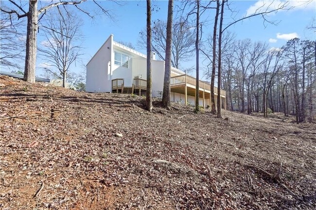 1291 Crumbley Rd in Mcdonough, GA - Foto de edificio - Building Photo